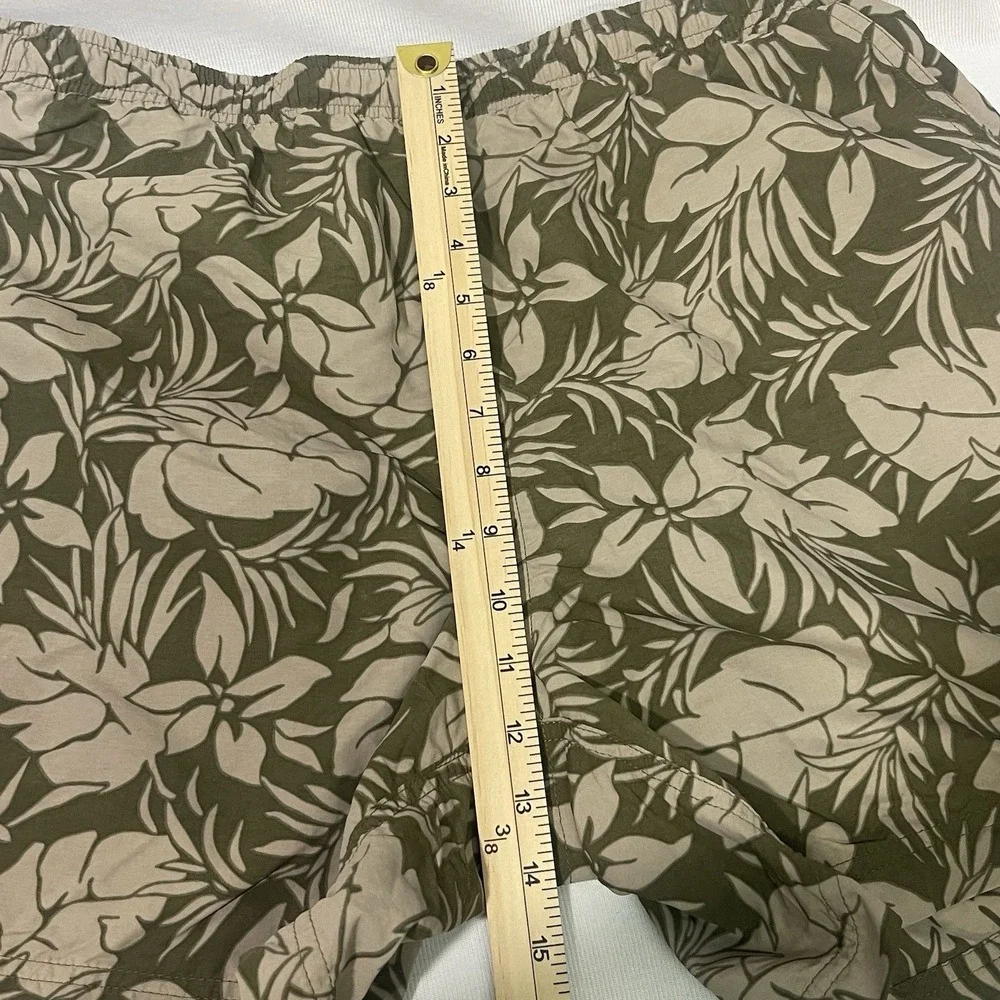 LL Bean - Mens Large Floral Green Hawaiian Swim Trunks Mesh Lined Drawstring